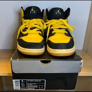 Jordan 1 - 2006 New Love 1s